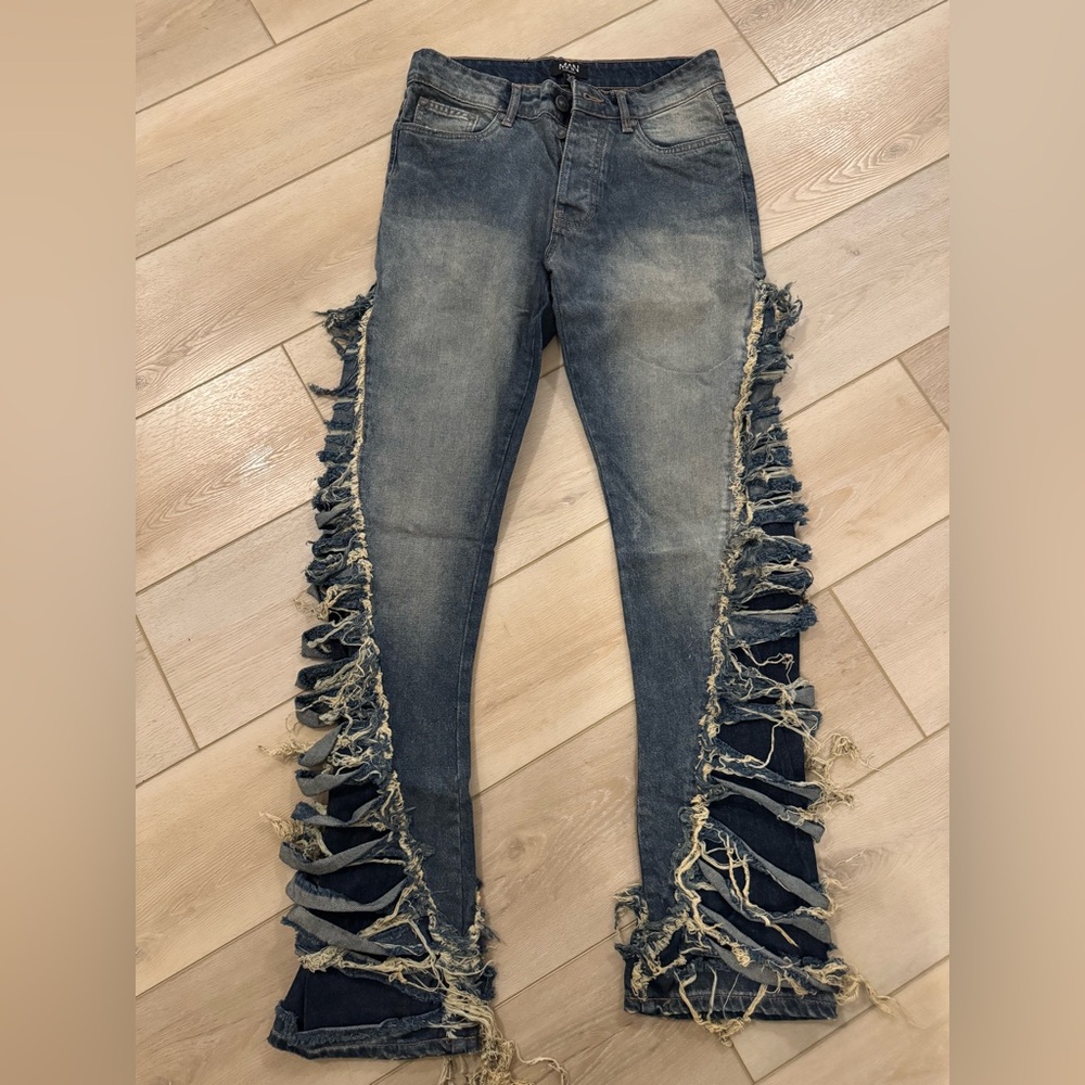 Distressed Jean